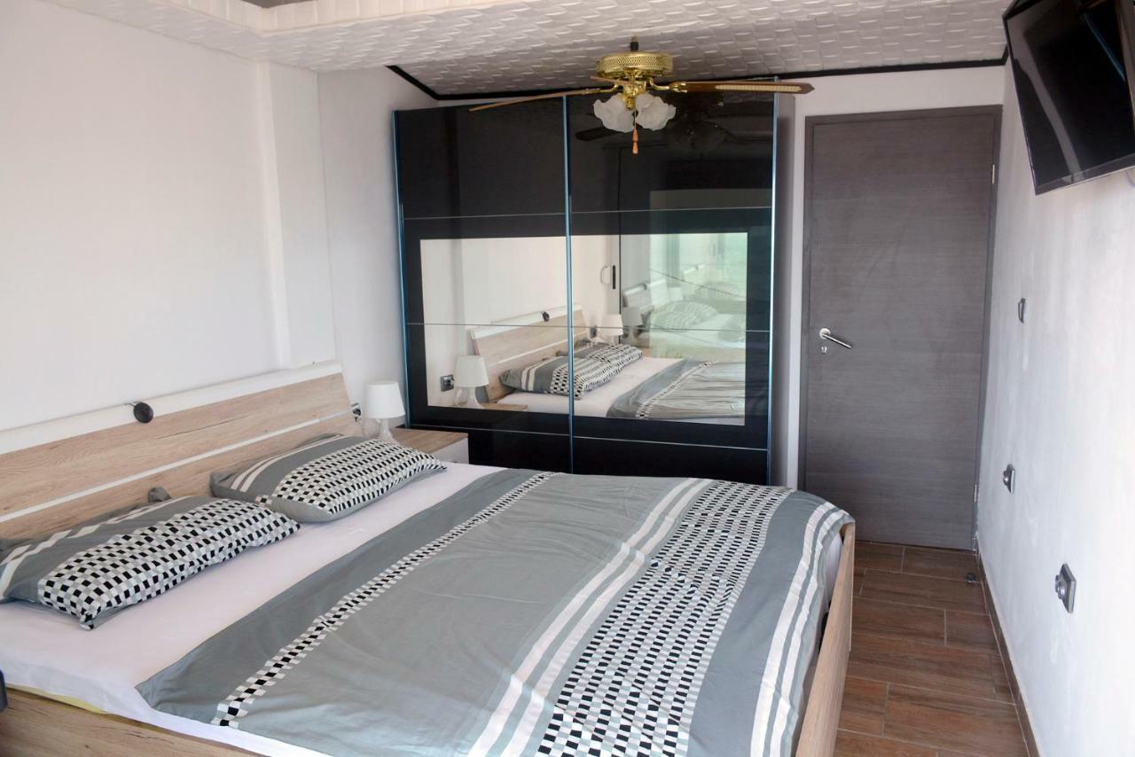 Villa Iva Pisak Extérieur photo